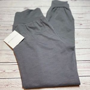 Beyond Yoga Heather Gray Leggings Size Small